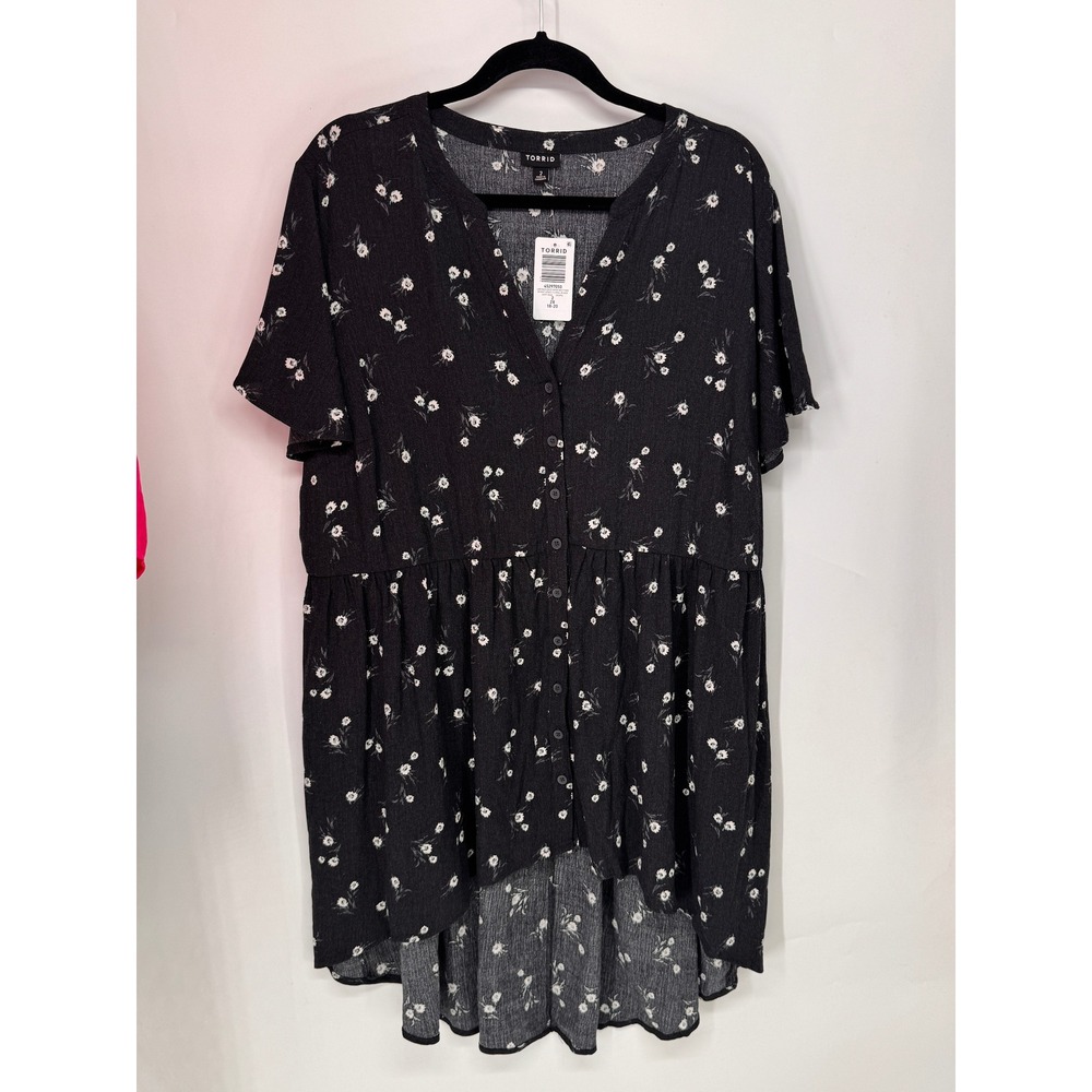 Torrid Tunic Women 2X Black NWT Floral Empire Waist Gauze High-Low Lexie Wash